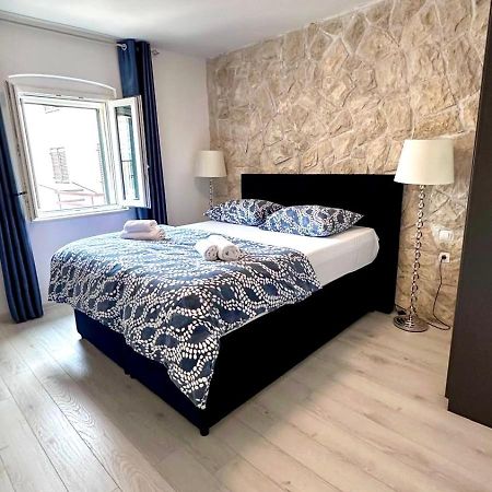 Apartment Vijoleta In City Centre 斯普利特 外观 照片