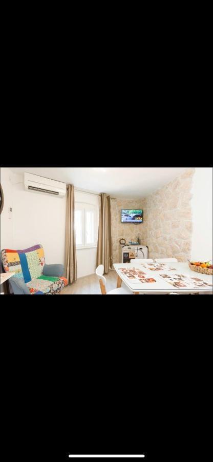 Apartment Vijoleta In City Centre 斯普利特 外观 照片